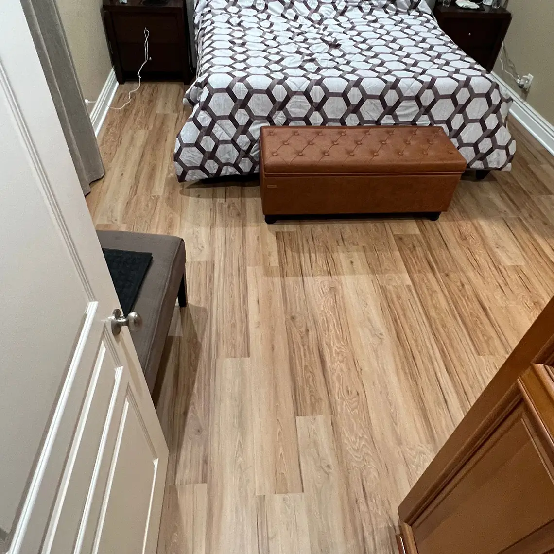 Juniors Carpet Flooring- Pisos de vinilo.