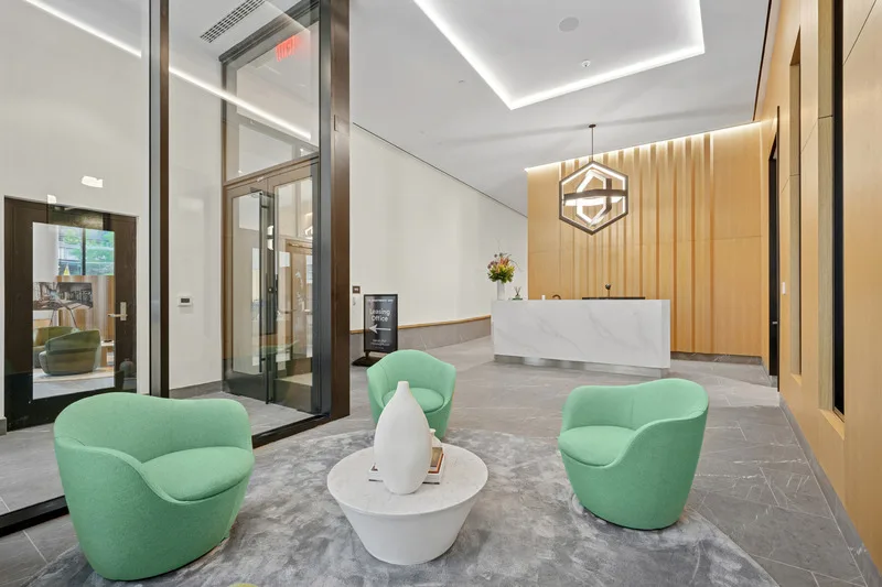 Images Link Apartments® QPN
