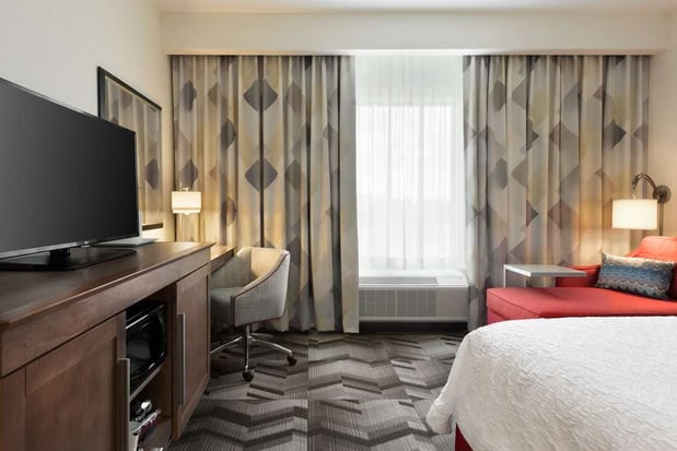 Images Hampton Inn Spring Hill