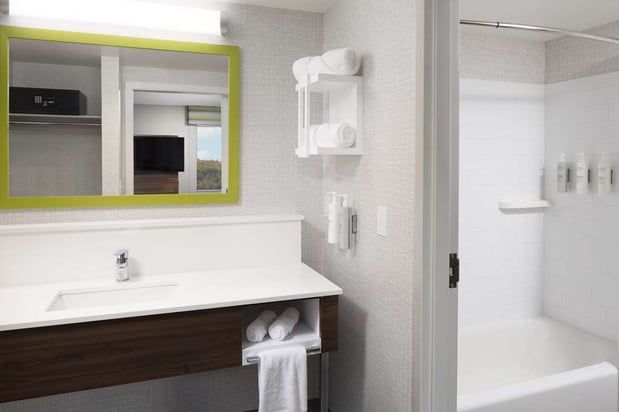 Images Hampton Inn Hornell