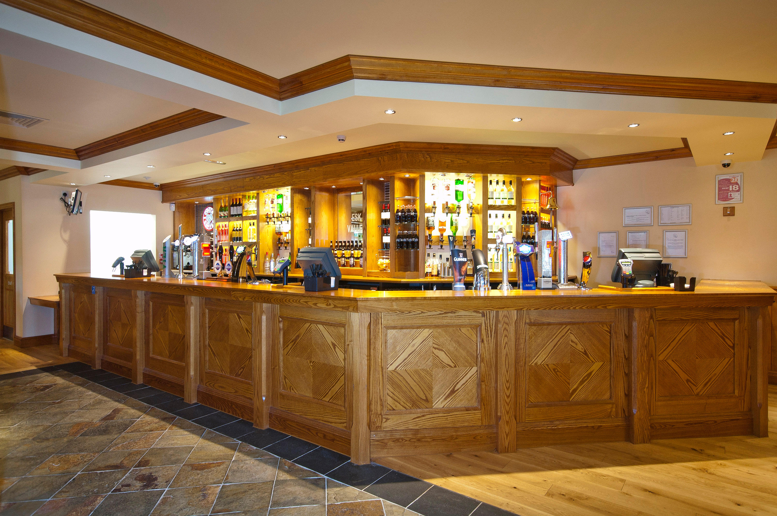 Table Table restaurant interior Premier Inn Edinburgh A7 (Dalkeith) hotel Edinburgh 03333 219227