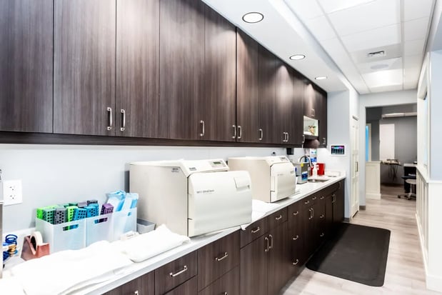 Images Raulerson Dental Associates, PA