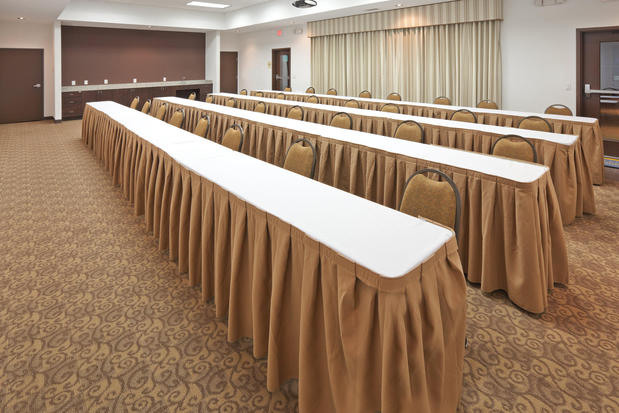 Images Staybridge Suites Plano - Richardson Area by IHG