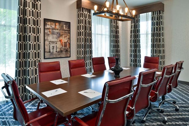 Images Hampton Inn & Suites Greensboro Downtown