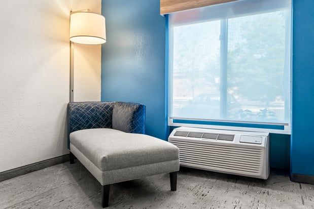 Images Holiday Inn Express & Suites Detroit-Novi by IHG