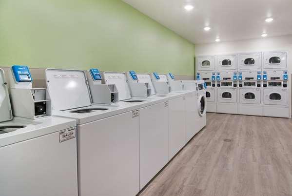 Images WoodSpring Suites Fort Mill