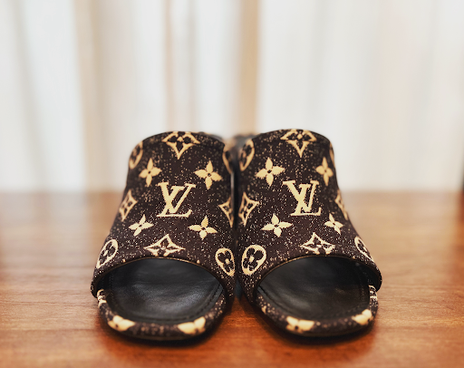 Images KOMEHYO（コメ兵）買取センター京橋京阪モール