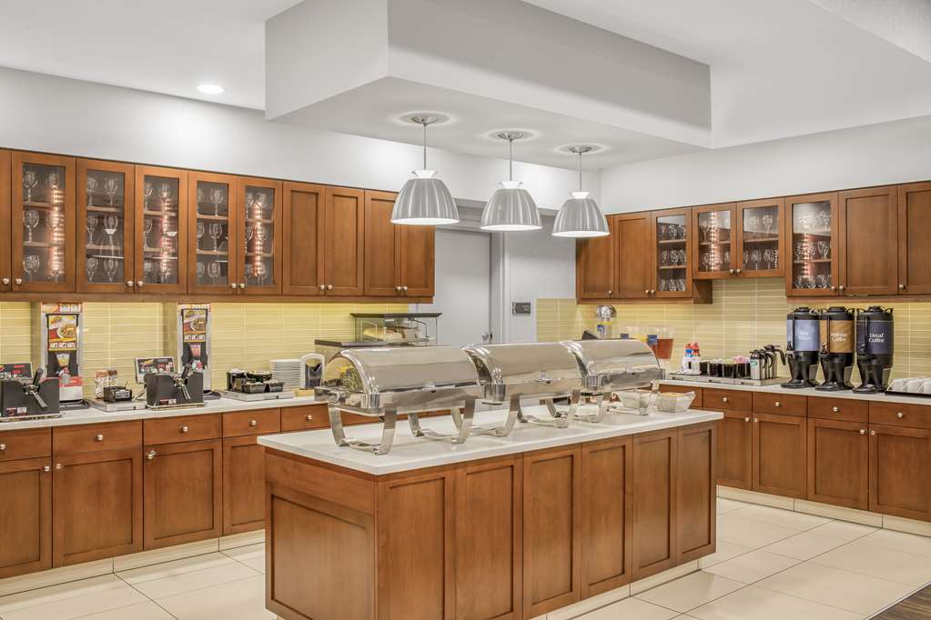 Images Homewood Suites by Hilton Winnipeg Airport-Polo Park, MB