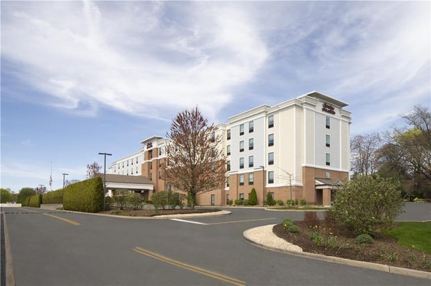 Images Hampton Inn & Suites Yonkers - Westchester