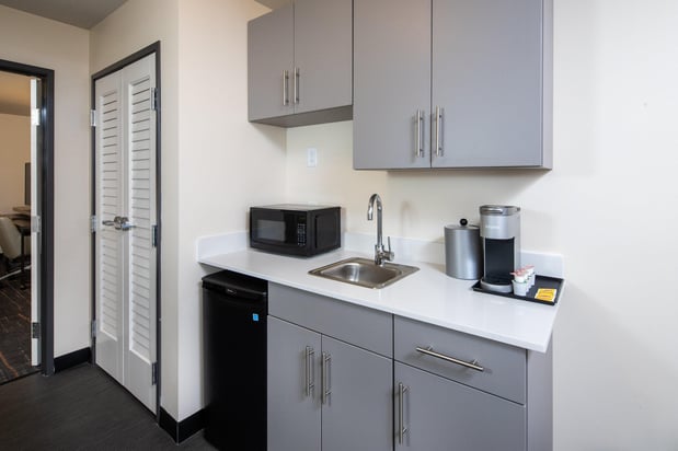 Images Holiday Inn & Suites Detroit - Troy by IHG