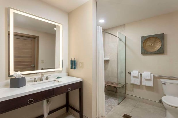 Images DoubleTree by Hilton San Diego Bayside