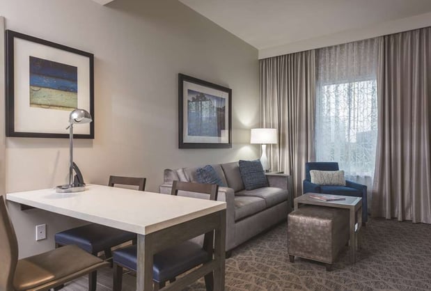 Images Embassy Suites by Hilton The Woodlands® at Hughes Landing