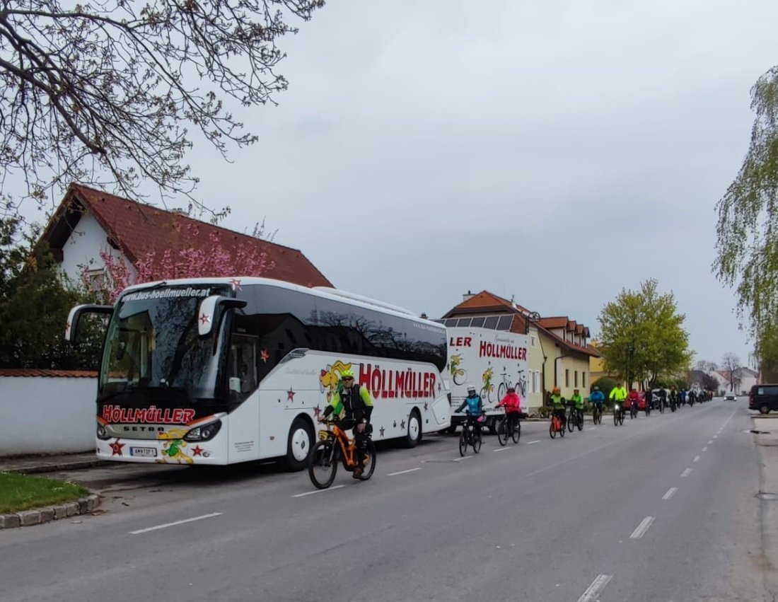 Bild 3 von Höllmüller Busreisen GmbH