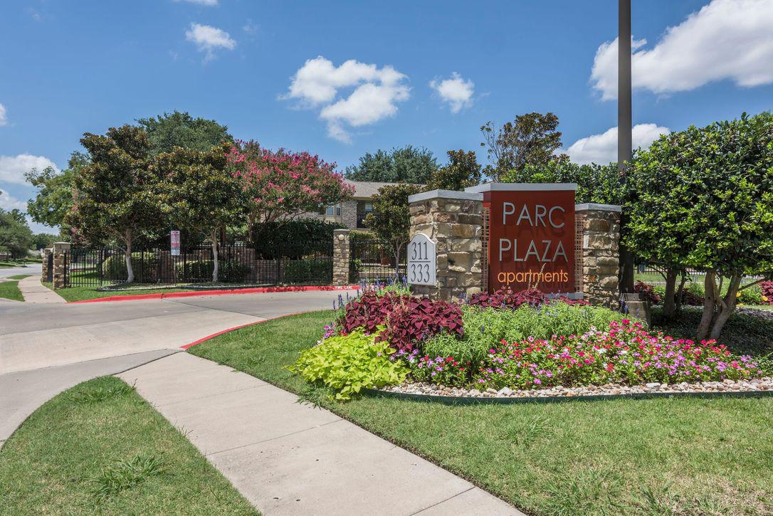 Parc Plaza Photo