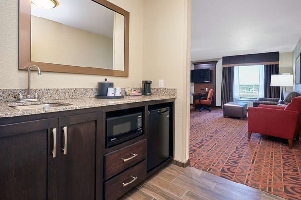 Images Hampton Inn & Suites Milwaukee/Franklin