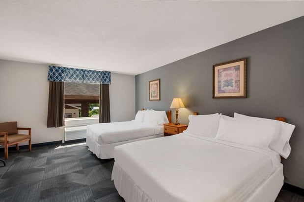 Images SureStay Plus by Best Western Berkeley Springs