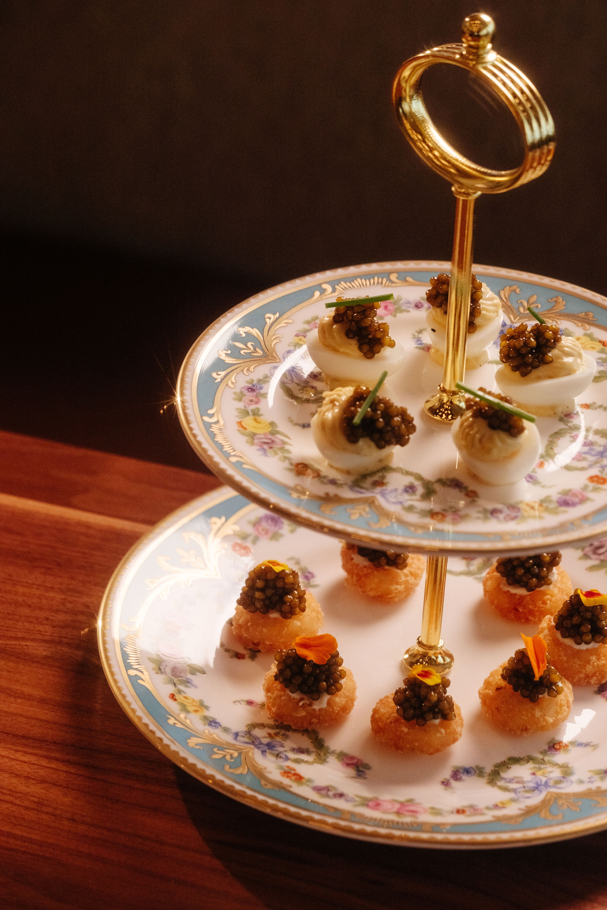 Osetra Caviar Service 