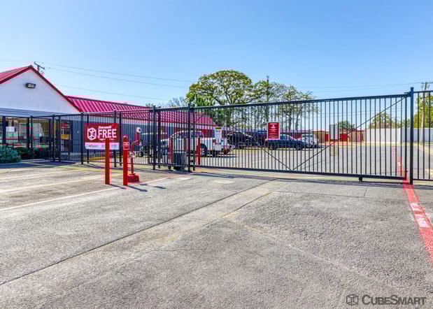Images CubeSmart Self Storage