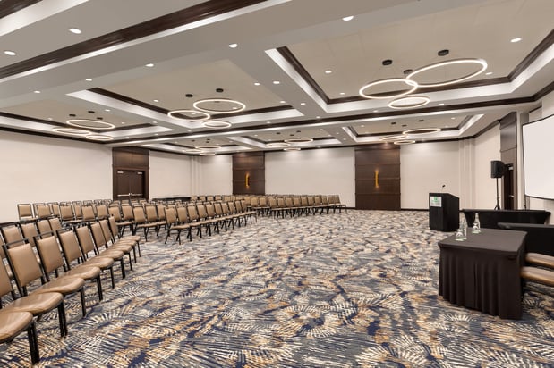 Images Holiday Inn Virginia Beach - Norfolk by IHG
