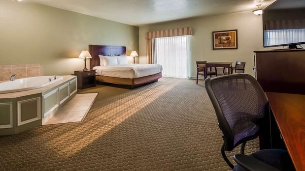 Images Best Western Plus Bayshore Inn