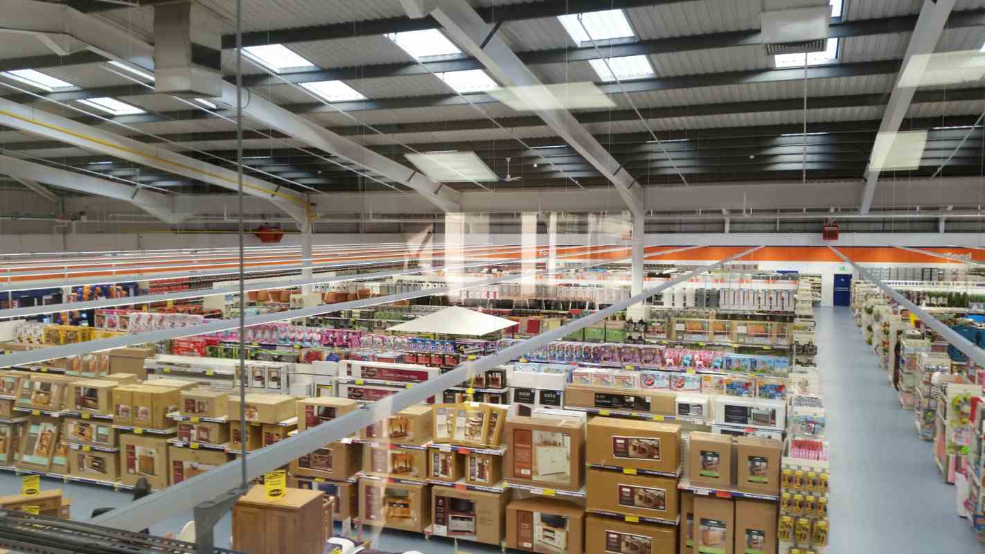 A first glimpse at the inside of B&M Mansfield - Baums Lane - the 500th B&M store