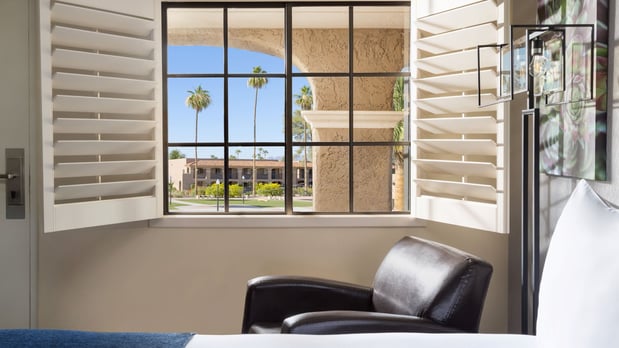 Images Scottsdale Plaza Resort
