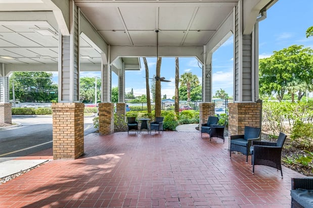 Images Meridian at Lantana