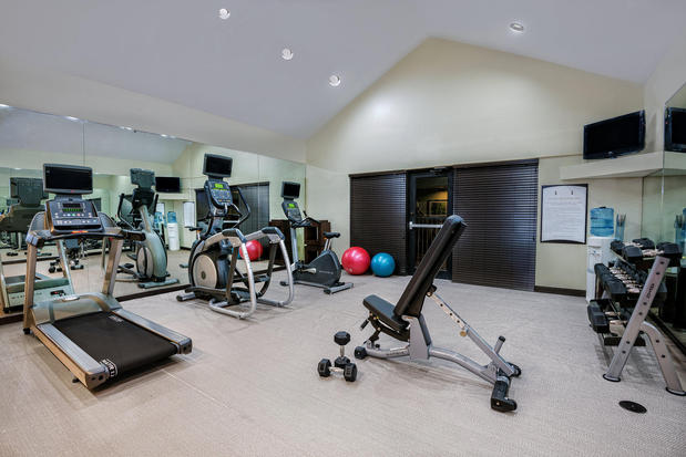 Images Staybridge Suites Lubbock - University Area by IHG