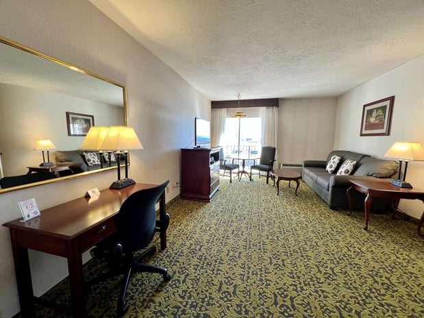 Images Salt Lake Plaza SureStay Collection by Best Western
