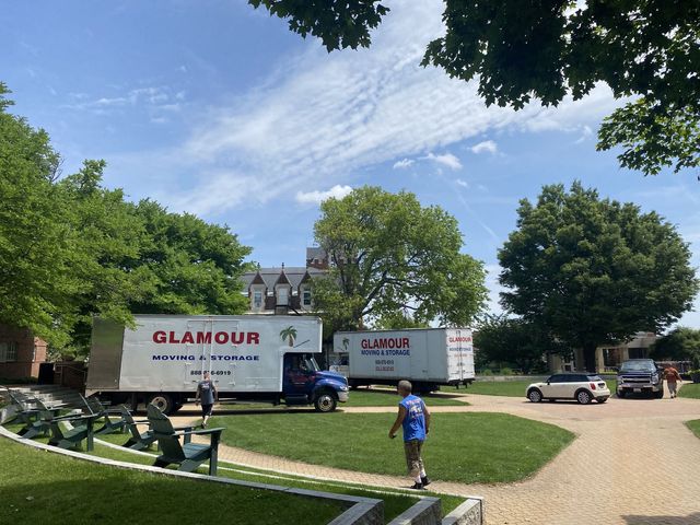 Images Glamour Moving Company, Inc.