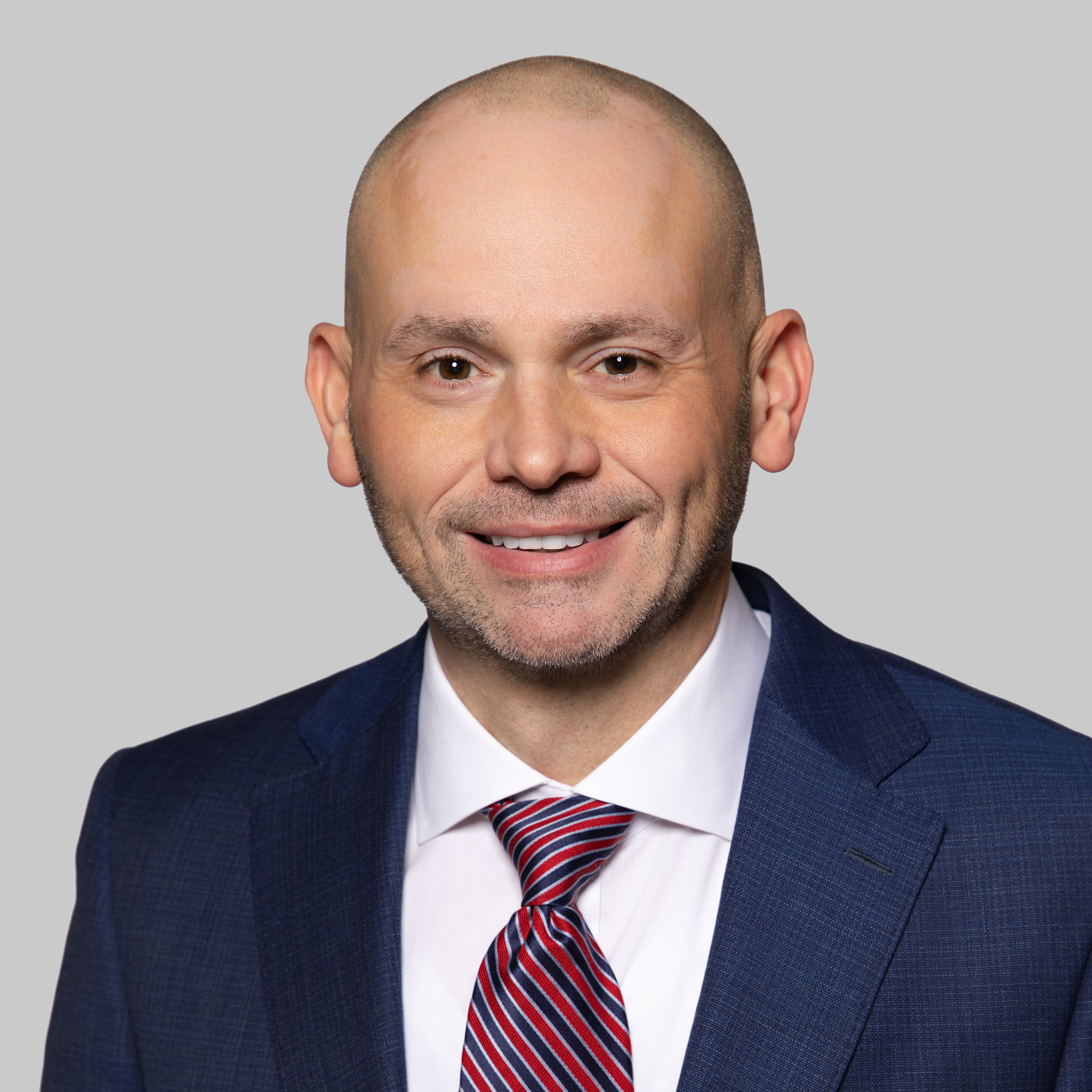 Headshot of James Kolb, a wealth advisor at Chase