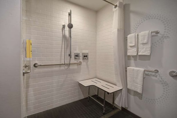 Images Tru by Hilton Manchester Downtown