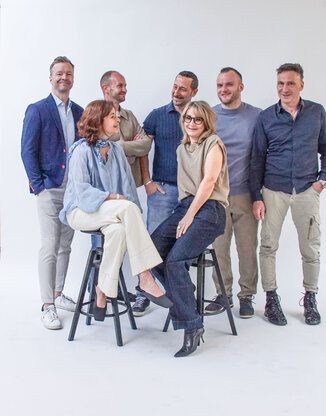 lax hausgeräte GmbH & Co. KG, Hohenstaufenring 47-51 in Köln