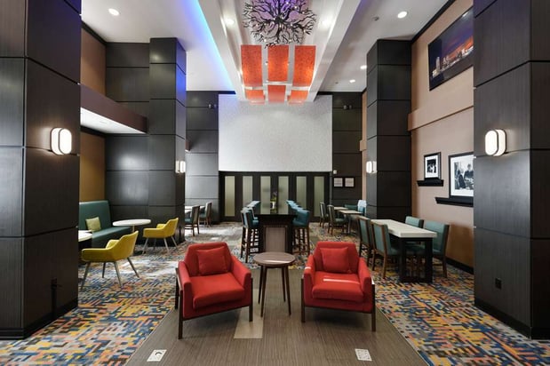 Images Hampton Inn & Suites Tulsa/Central