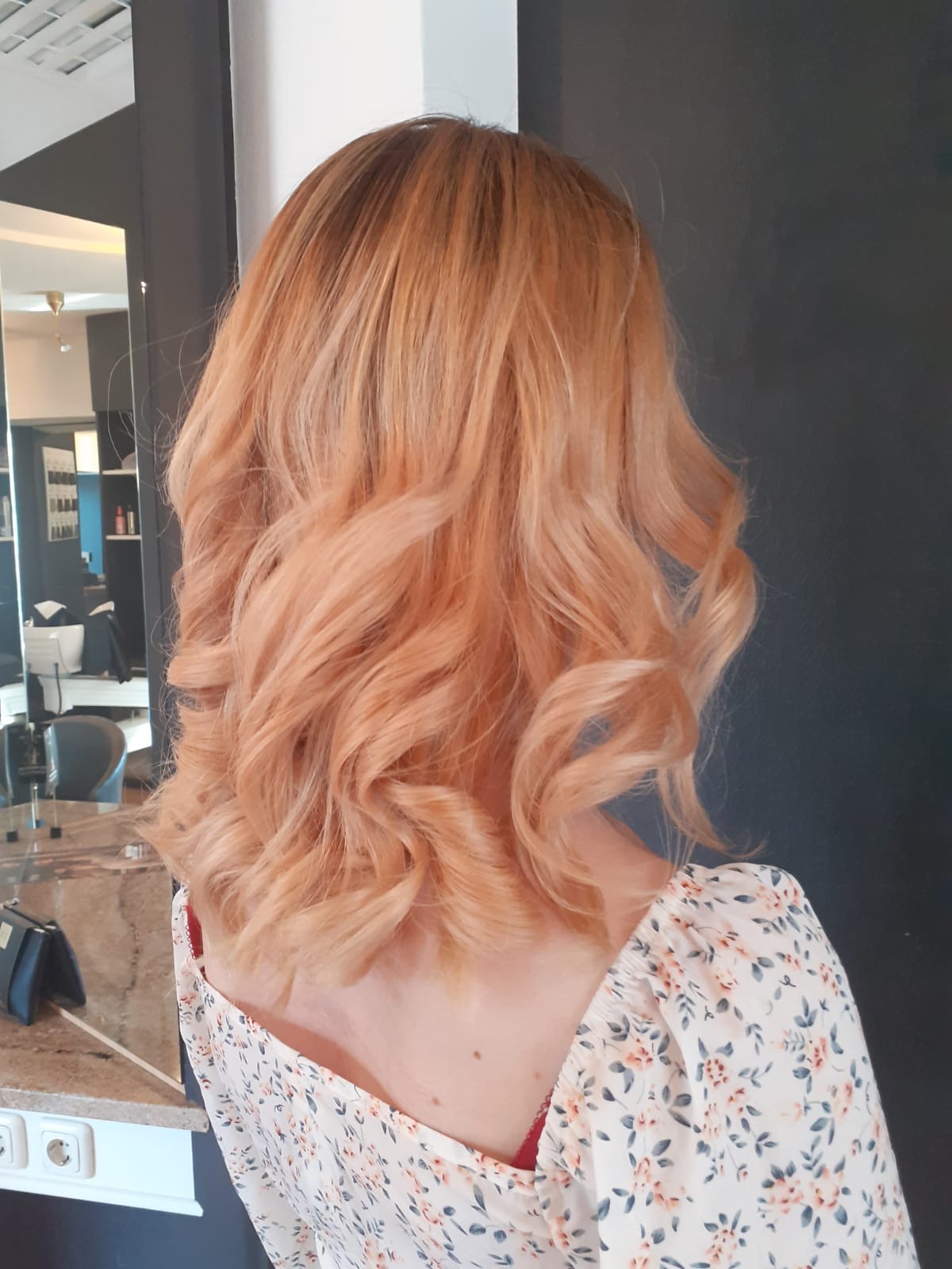 Hairstyle by Manuela, Kaiserstraße 30 in Sankt Johann in Tirol