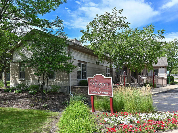 Images Reserve at Eagle Ridge Apartment Homes