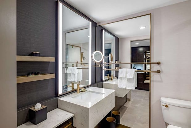 Images Hotel Fort Des Moines, Curio Collection by Hilton