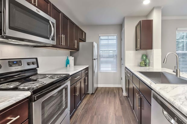 Images Camden Lake Pine Apartments