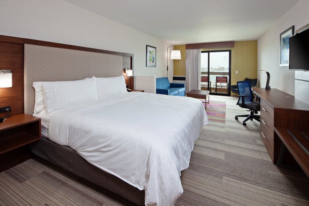 Images Holiday Inn Express & Suites Ventura Harbor by IHG