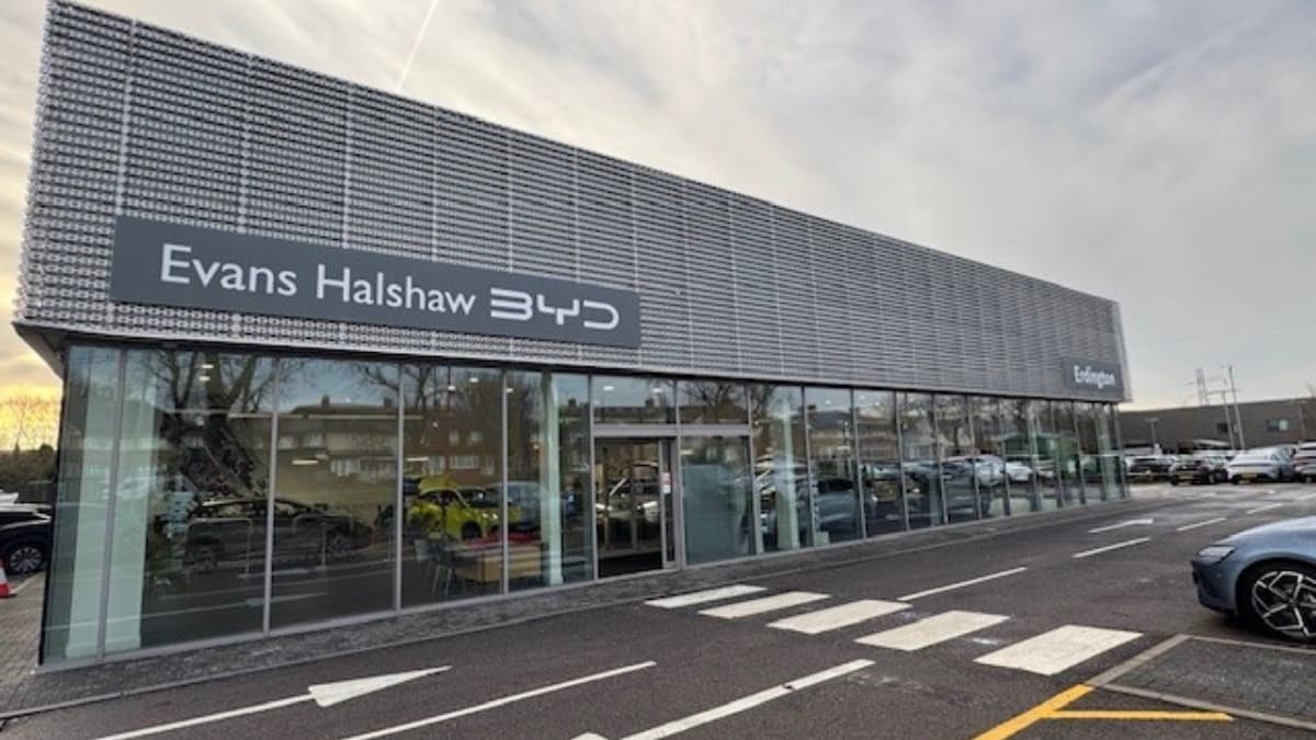 Evans Halshaw BYD Birmingham Dealership Exterior