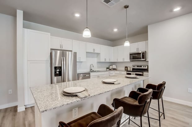 Images Ascend at Longbow Highpoint