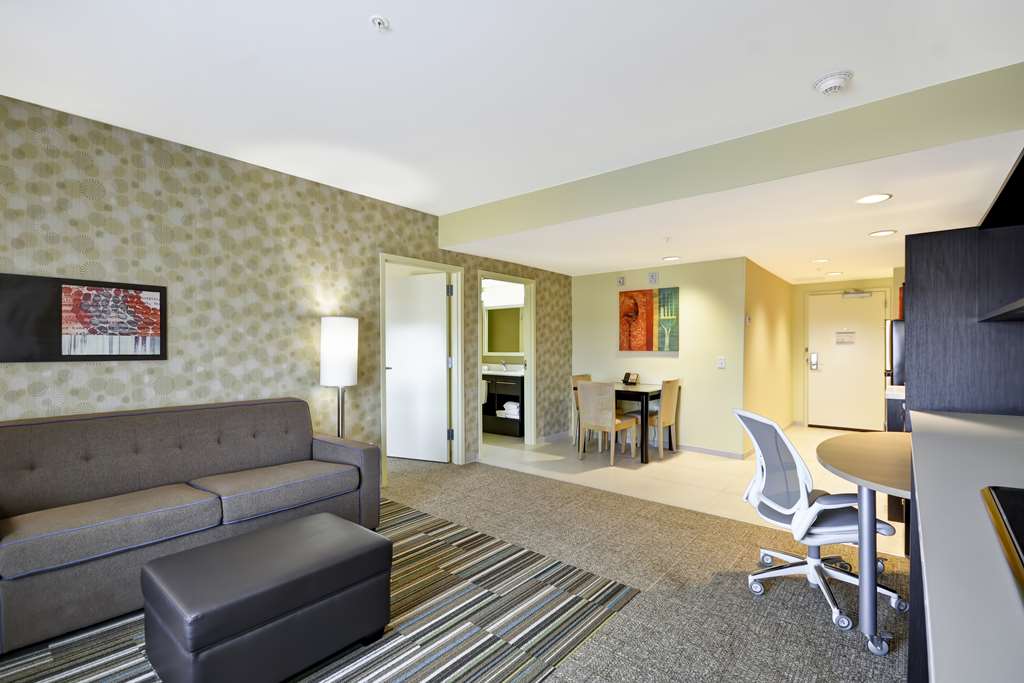 Guest room
