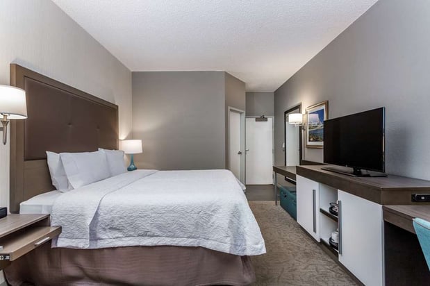 Images Hampton Inn Milwaukee-Airport