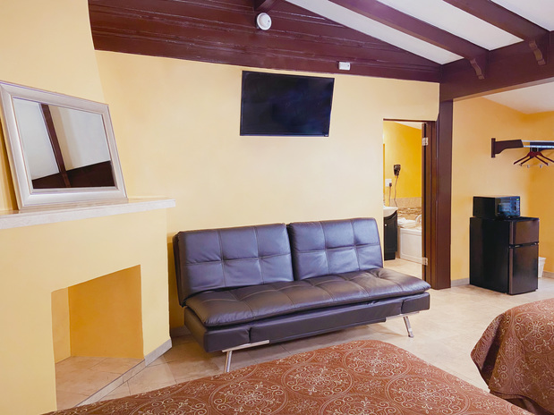 Images El Patio Inn