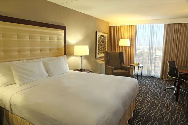 Images Hilton Kansas City Airport