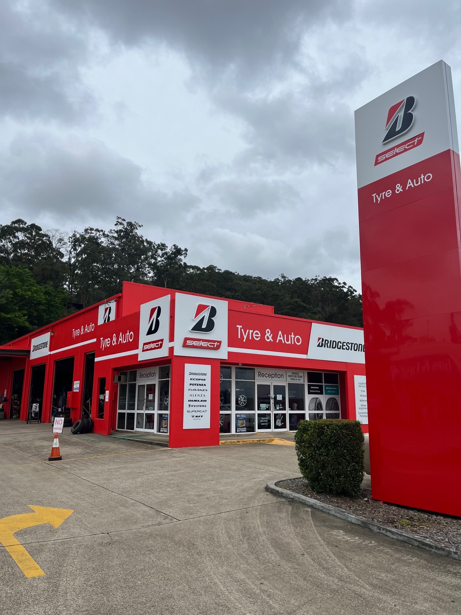 Images Bridgestone Select Tyre & Auto Kunda Park