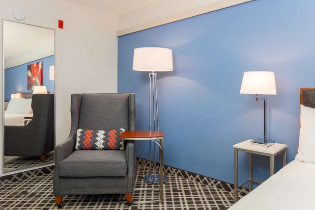 Images Hilton Garden Inn Dallas/Market Center