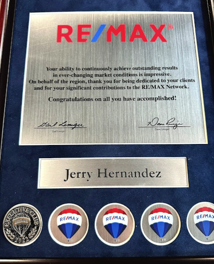 Images Jerry Hernandez, RE/MAX Top Producers