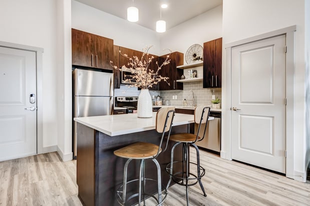 Images Parkway Lofts
