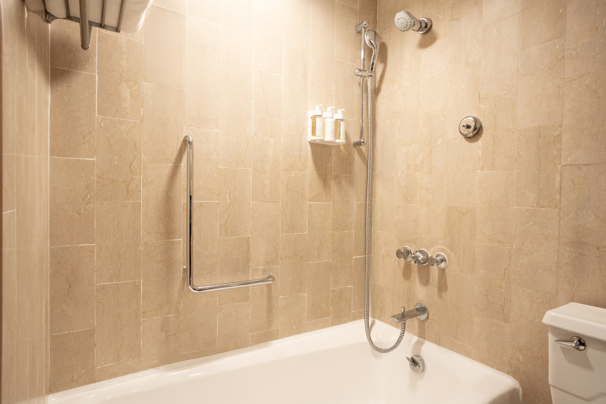 Images Holiday Inn Golden Mile Hong Kong by IHG